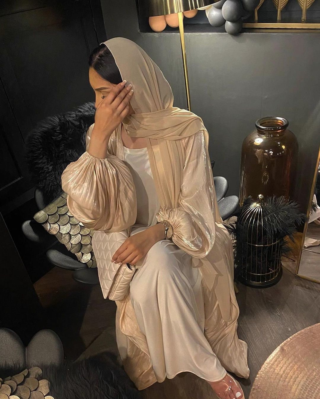 Bubble sleeve Abaya shinny