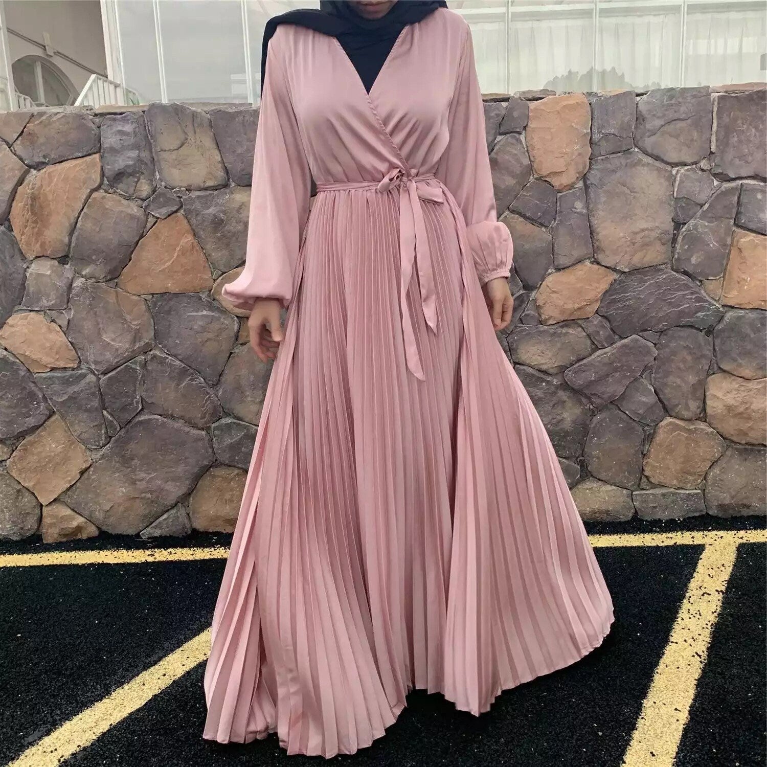 Pleated satin dress with belt