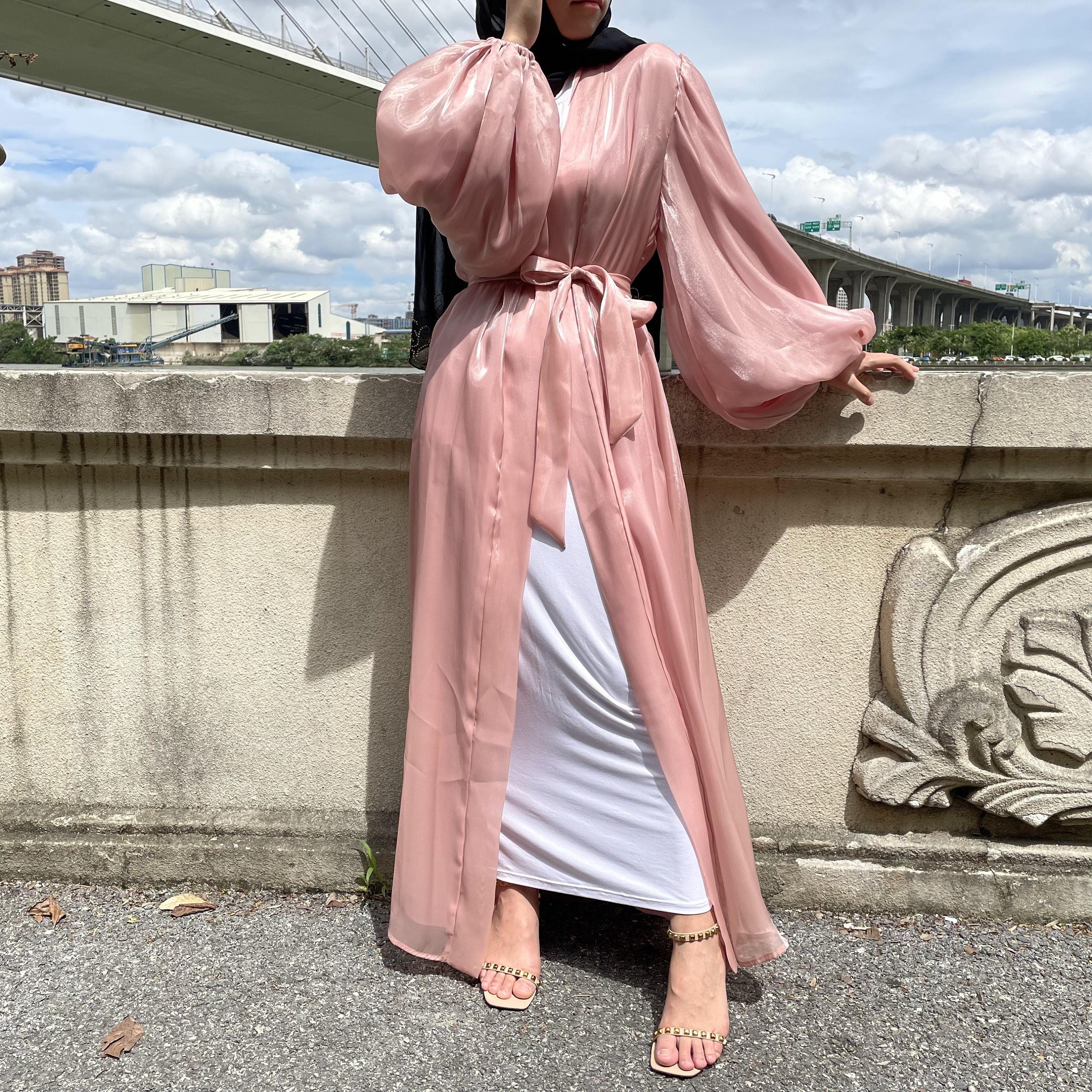 Bubble sleeve Abaya shinny